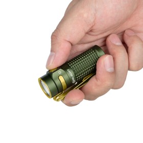 Olight Baton 4 - zelená