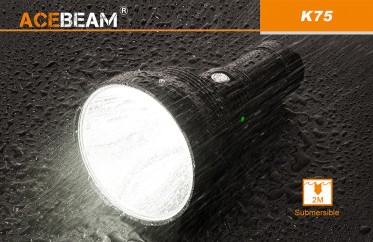 Vyhledávací svítilna AceBeam K75 + nabíjecí sada