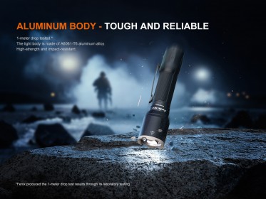 Taktická LED svítilna Fenix TK17